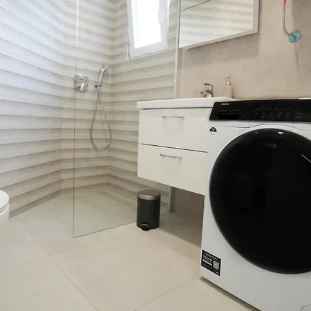 公寓 Val - Four Seasons Escape With Sea View And Swimming Pool 奥帕提亚